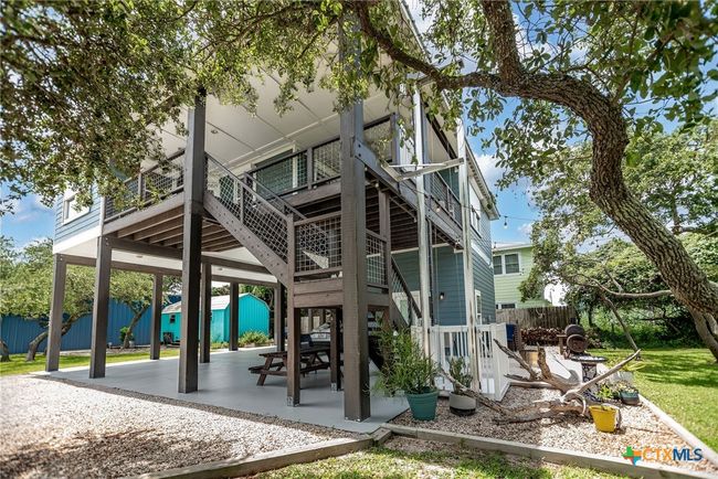 112 W Van Buren Ave, House other with 3 bedrooms, 2 bathrooms and null parking in Port O Connor TX | Image 8