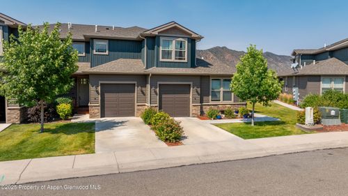 123 Redstone Dr, New Castle, CO, 81647-6705 | Card Image