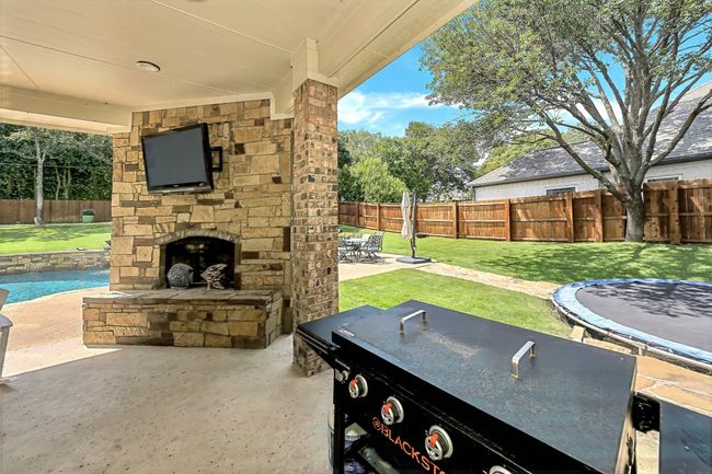 8917 Crest Wood Dr, House other with 4 bedrooms, 4 bathrooms and null parking in Fort Worth TX | Image 29