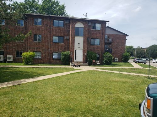 1875 N Green Ln N, Palatine, IL, 60074-1544 | Card Image