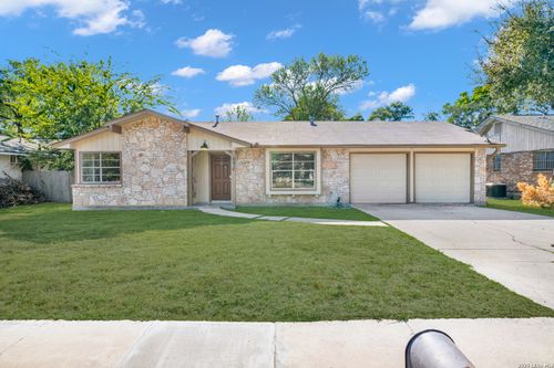 6410 Stable Dr, San Antonio, TX, 78240-3136 | Card Image