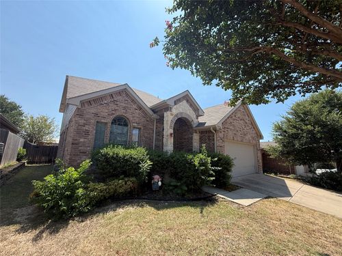 5936 Stirrup Iron Dr, Fort Worth, TX, 76179-8300 | Card Image