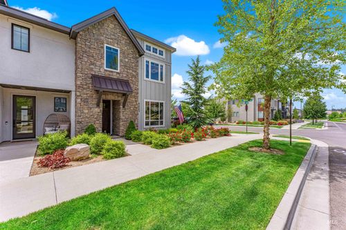 4453 E Parkcenter Blvd, Boise, ID, 83716 | Card Image