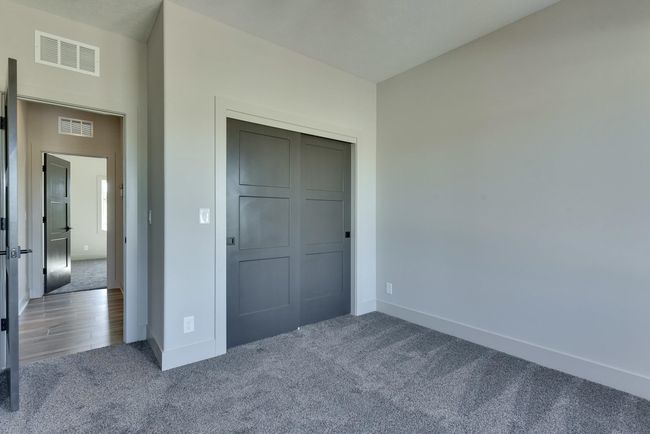 11106 N 161 St St, House other with 5 bedrooms, 3 bathrooms and 3 parking in Bennington NE | Image 38