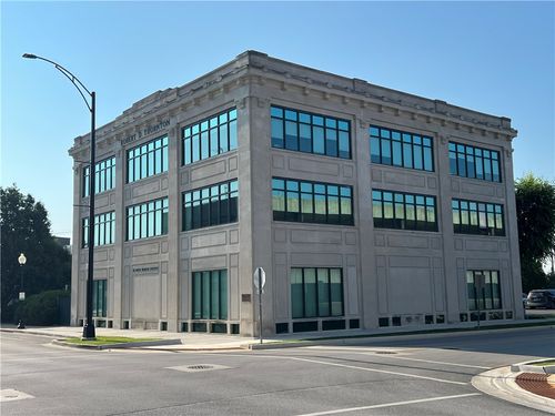 28 W North St, Danville, IL, 61832-5766 | Card Image