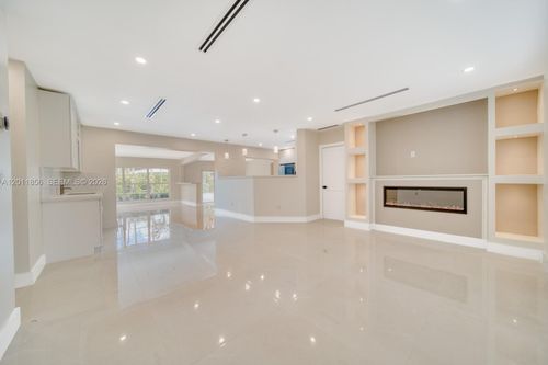 15730 Sw 87th Ct, Palmetto Bay, FL, 33157-2011 | Card Image