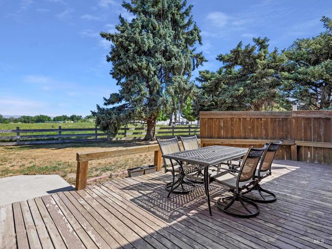 1872 E 1750 S, House other with 4 bedrooms, 3 bathrooms and 2 parking in Gooding ID | Image 13