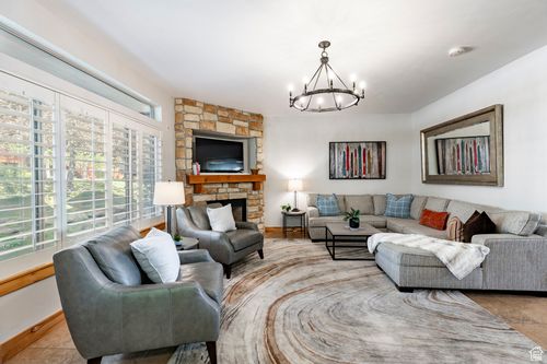 5596 Oslo Ln, Park City, UT, 84098-7707 | Card Image
