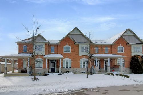 2442 Earl Grey Ave, Pickering, ON, L1X0B9 | Card Image