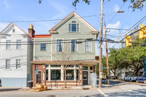 132 Spring St, Charleston, SC, 29403-5269 | Card Image