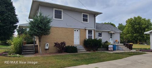 910 Brady St, Chesaning, MI, 48616-1017 | Card Image