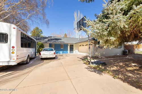 1707 N Fort Valley Rd, Flagstaff, AZ, 86001-1251 | Card Image