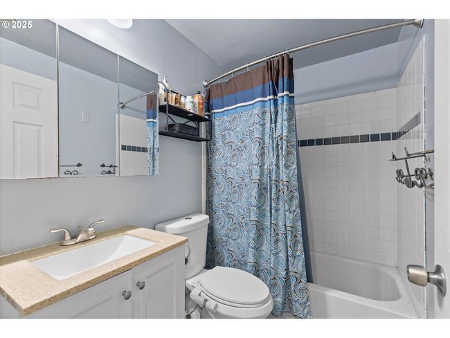 J53 - 159 Sw Florence Ave, Condo with 2 bedrooms, 1 bathrooms and 1 parking in Gresham OR | Image 13