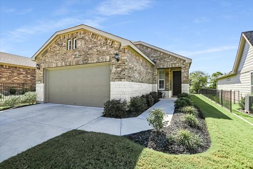 811 Saratoga Ln, Georgetown, TX, 78633-2405 | Card Image