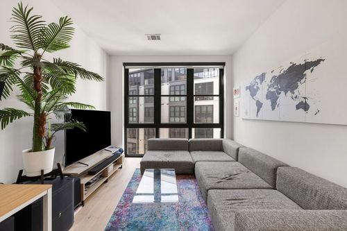 apt-413-800 Embassy Dr, Austin, TX, 78702-2788 | Card Image