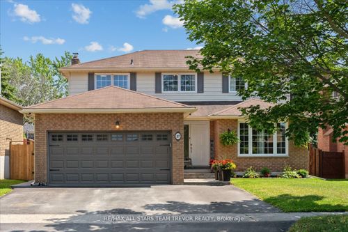 207 Biscayne Blvd, Keswick, ON, L4P3L8 | Card Image