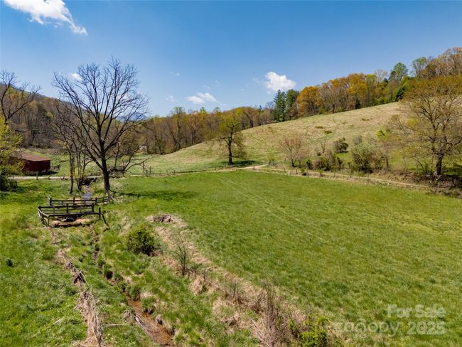435 Upper Glady Fork Rd, House other with 2 bedrooms, 2 bathrooms and null parking in Candler NC | Image 46