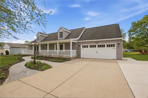 135 Concord Farm Rd, Englewood, OH, 45322-3400 | Card Image