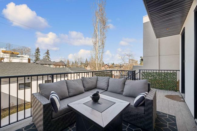 2108 28 Avenue Sw, Home with 4 bedrooms, 3 bathrooms and 2 parking in Calgary AB | Image 16