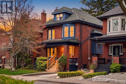 37 Connaught Ave S, Hamilton, ON, L8M3C3 | Card Image