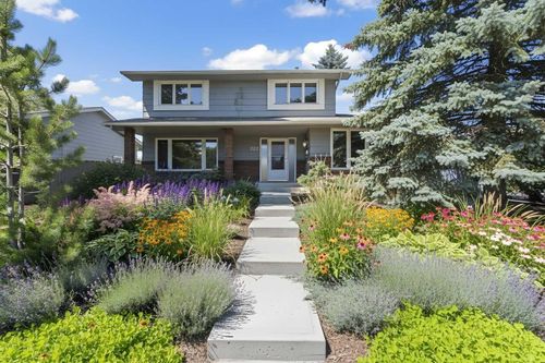 320 Parkridge Way Se, Calgary, AB, T2J4Z6 | Card Image