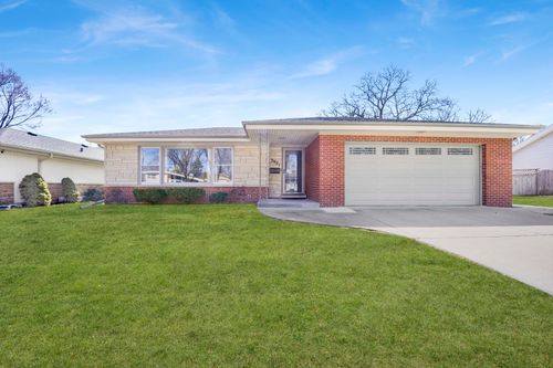 2921 Lahon St, Park Ridge, IL, 60068-2126 | Card Image