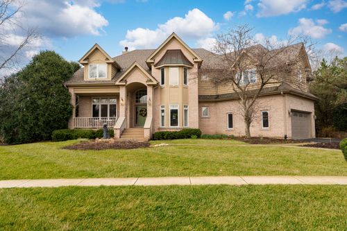 2706 Duncan Ln, Batavia, IL, 60510-7682 | Card Image