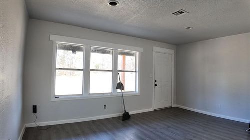 4005 N Hiwassee Rd, Spencer, OK, 73084-9522 | Card Image