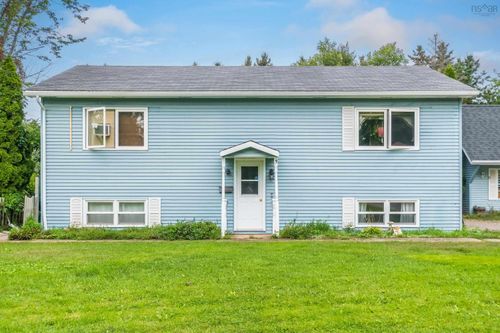 3 Lorcon St, Nictaux, NS, B0S1P0 | Card Image