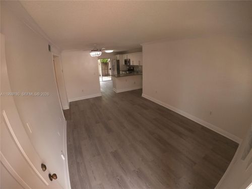 35-7908 W 34th Ln, Hialeah, FL, 33018-5085 | Card Image