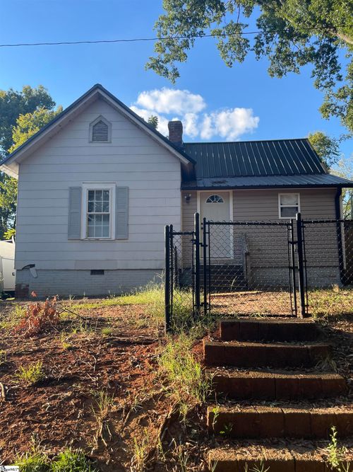 20 1st Street, Greenville, SC, 29611 | Card Image