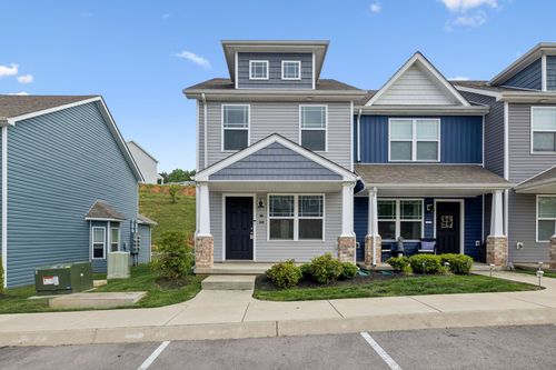 204 Woodland Valley Ln, Clarksville, TN, 37040-2069 | Card Image