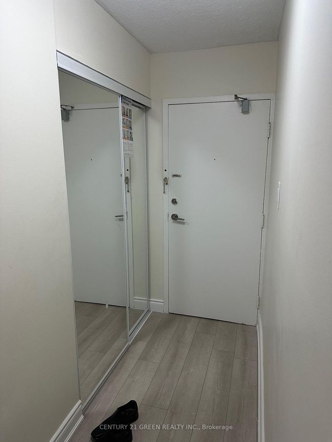 908 - 2645 Kipling Ave, Condo with 2 bedrooms, 1 bathrooms and 1 parking in Etobicoke ON | Image 12
