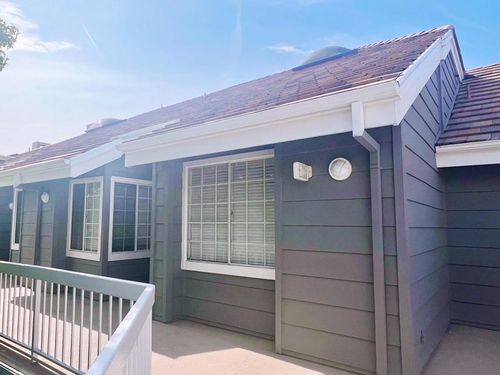 b-404-20371 Bluffside Cir, Huntington Beach, CA, 92646 | Card Image