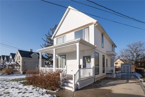 4414 Bucyrus Ave, Cleveland, OH, 44109-3940 | Card Image