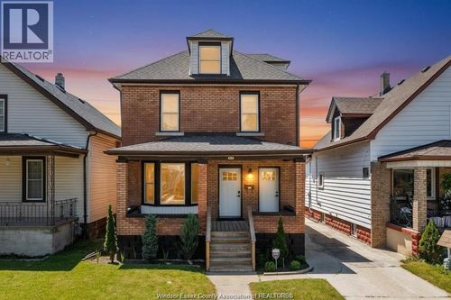 919 Pierre Ave, Windsor, ON, N9A2K8 | Card Image