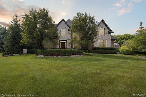 21091 Rosewood Ct, Northville, MI, 48167-0310 | Card Image