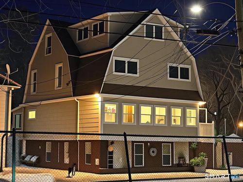 41 Stuart Ave, New London, CT, 06320-2847 | Card Image