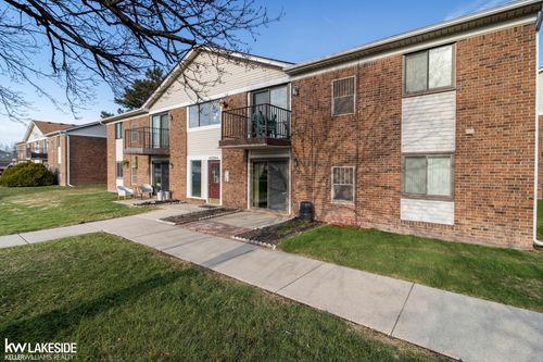 43244 Mound Rd, Sterling Heights, MI, 48314-2036 | Card Image