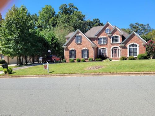 6710 Breeze Pointe Dr, Whitsett, NC, 27377-9122 | Card Image