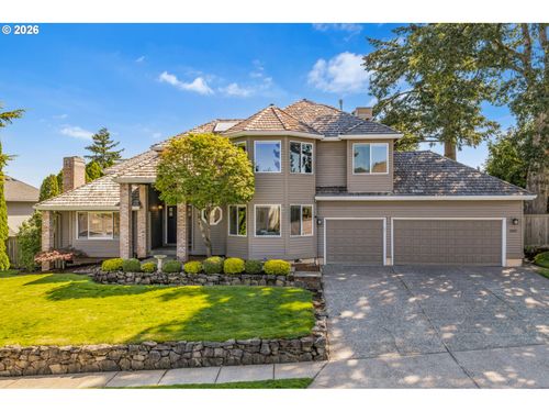 2107 Club House Dr, West Linn, OR, 97068-5204 | Card Image