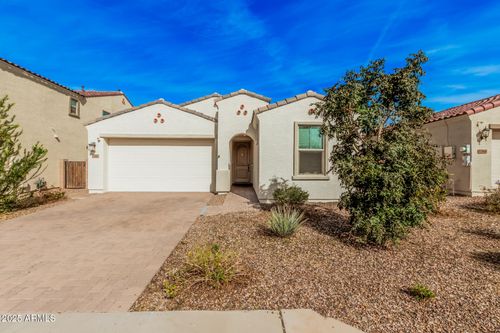 5370 W Country Garden Ln, Laveen, AZ, 85339-4520 | Card Image