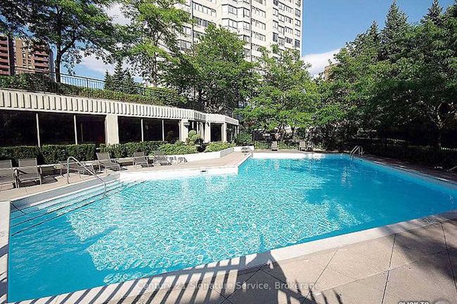 2407 - 8 Lisa St, Condo with 3 bedrooms, 2 bathrooms and null parking in Brampton ON | Image 12