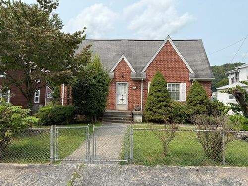 171 E Water St, Pocahontas, VA, 24635-1101 | Card Image