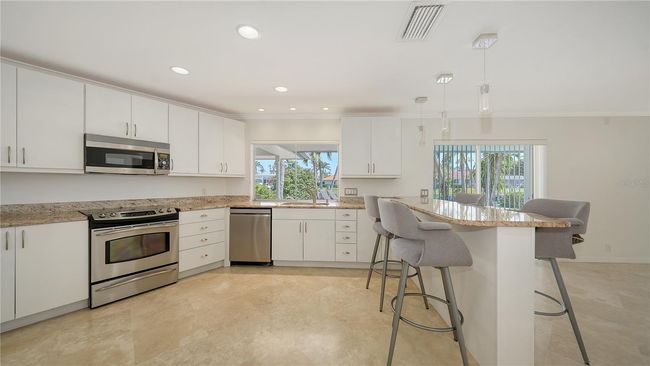 642 S Owl Dr, House other with 3 bedrooms, 2 bathrooms and null parking in SARASOTA FL | Image 14