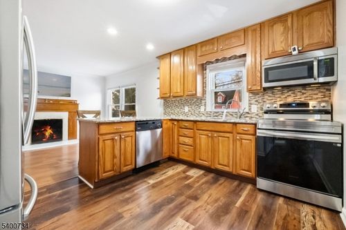 541 Green Pond Rd, ROCKAWAY, NJ, 07866-4233 | Card Image