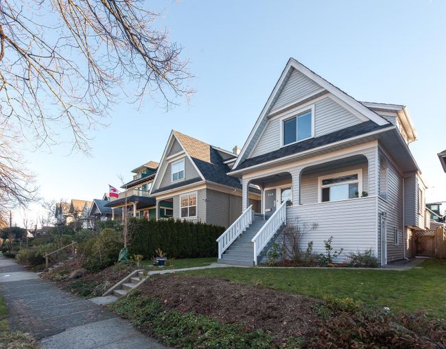 836 838 E 11 Th Avenue, House other with 6 bedrooms, 4 bathrooms and 1 parking in Vancouver BC | Image 22