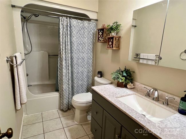 Primary bathroom | Image 13