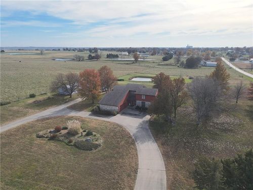 25025 Ne 1850th Rd, Garnett, KS, 66032-9463 | Card Image
