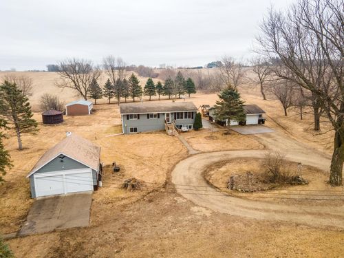 7736 County Road 3 Nw, Oronoco, MN, 55960-2273 | Card Image